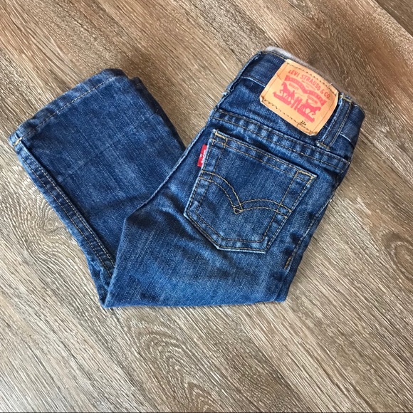 Levi’s - Picture 3 of 3